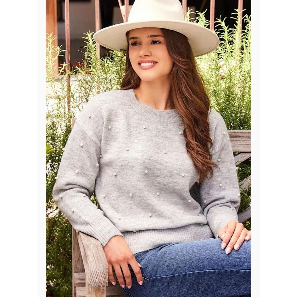 Women's Grey and White Jumper
